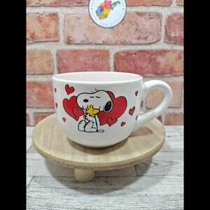 Peanuts Snoopy Woodstock Hugging Hearts Coffee Chocolate Tea Cup Mug Dan Dee